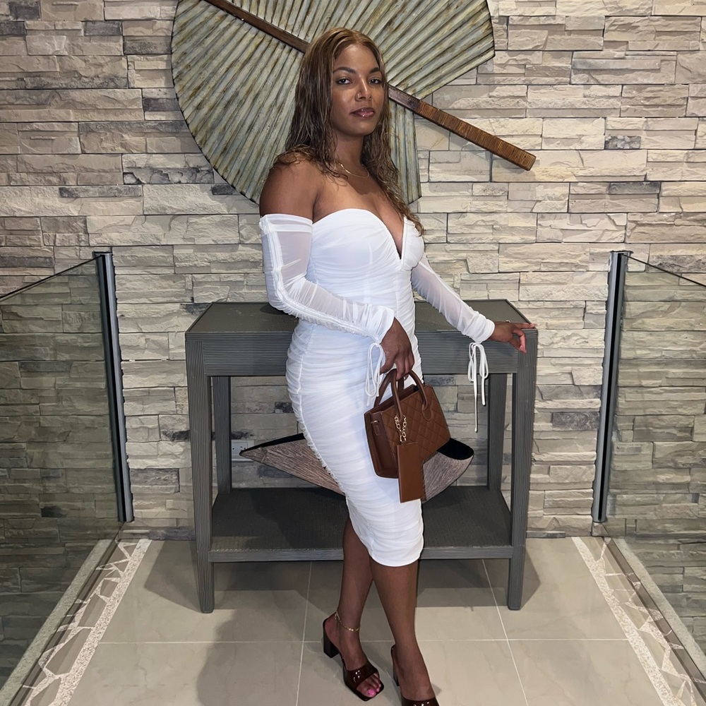 SOLD. White Ruched Midi Dress US 6